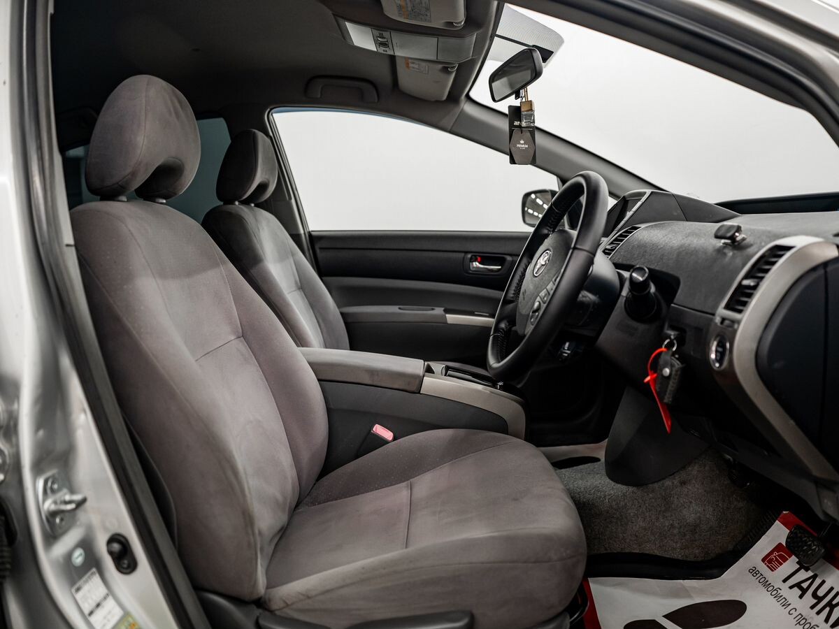 Toyota Prius 2008 - фото автомобиля
