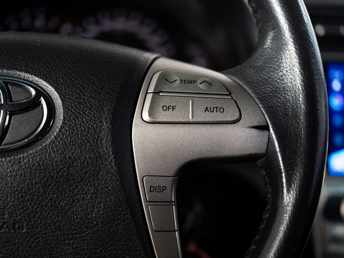 Toyota Camry 2008 - фото автомобиля