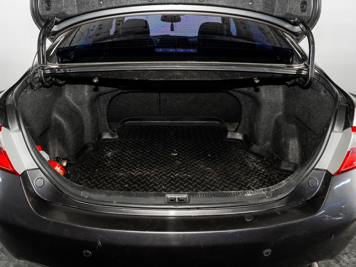 Toyota Camry 2008 - фото автомобиля