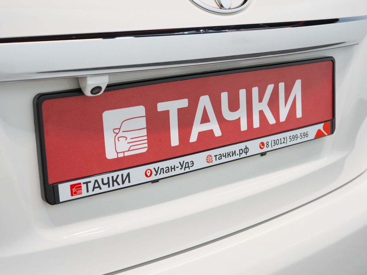Toyota Vitz 2012 - фото автомобиля