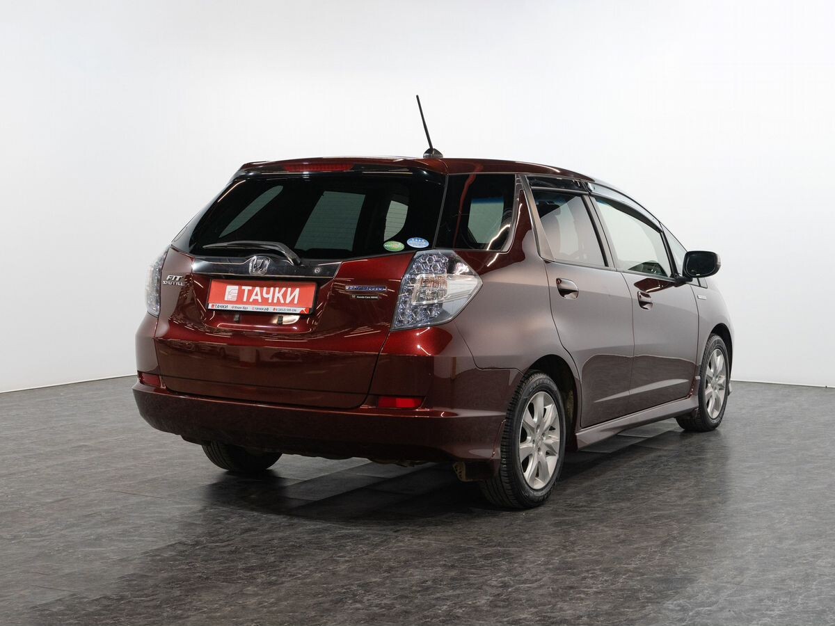 Honda Fit Shuttle 2013 - фото автомобиля