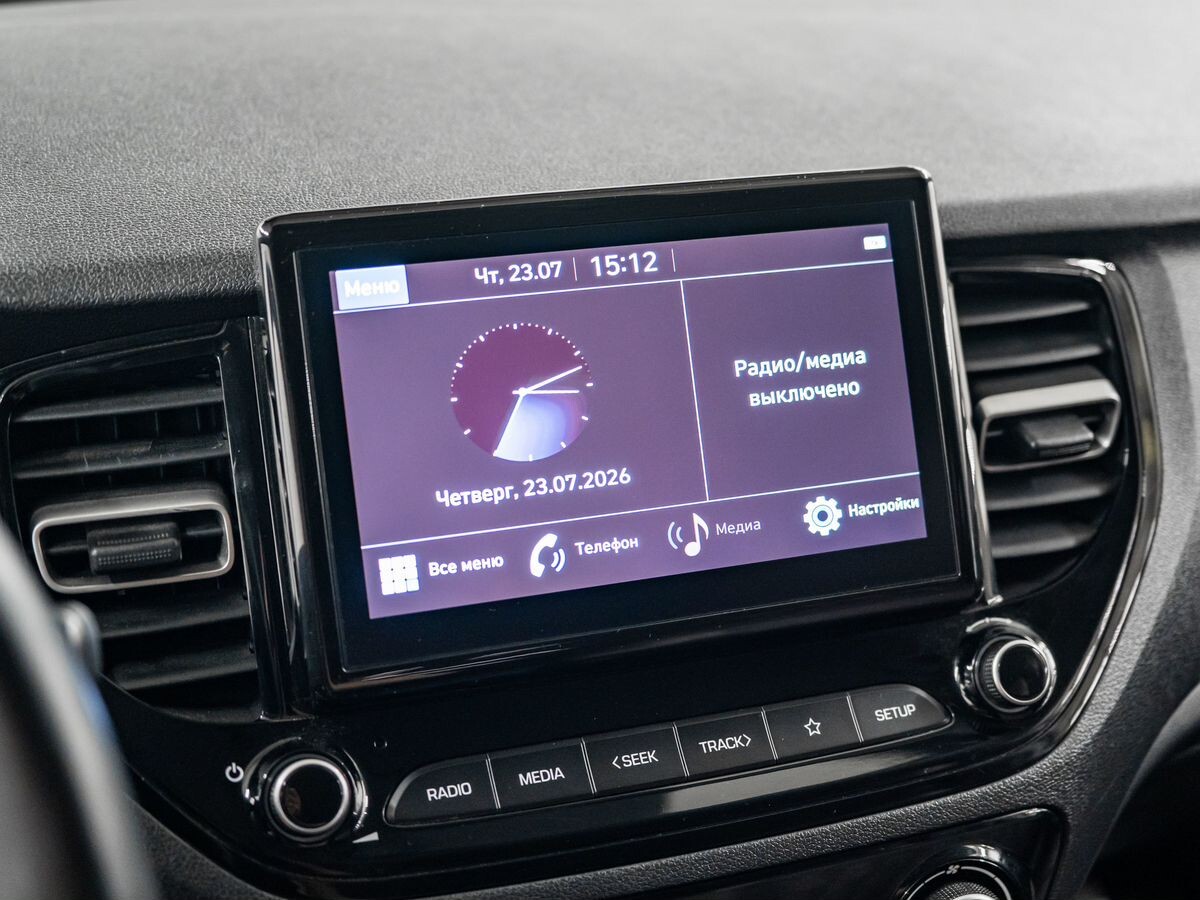 Hyundai Solaris 2022 - фото автомобиля