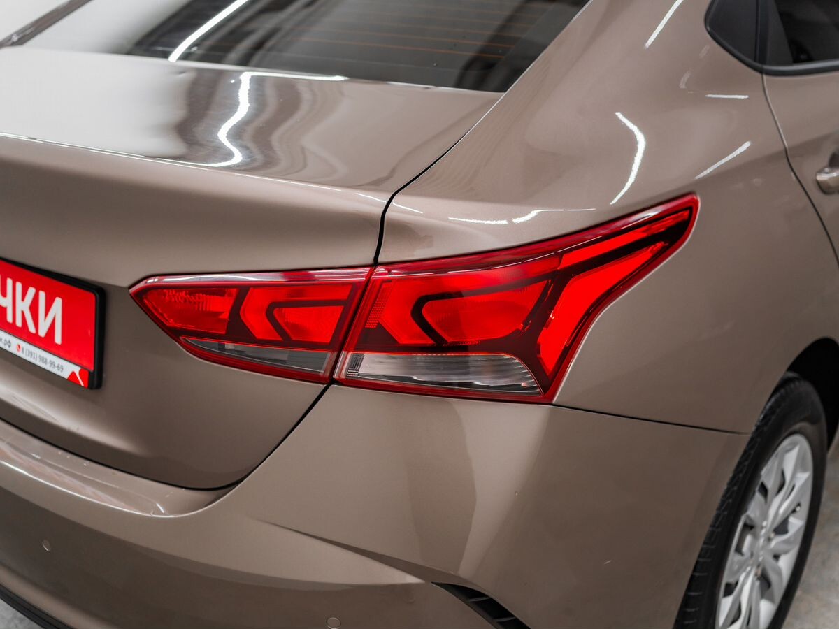 Hyundai Solaris 2022 - фото автомобиля