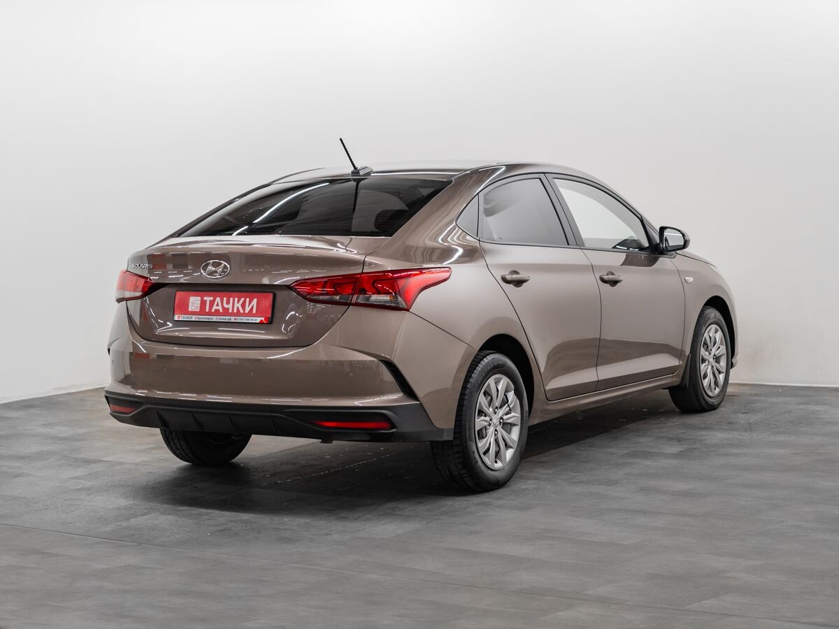 Hyundai Solaris 2022 - фото автомобиля