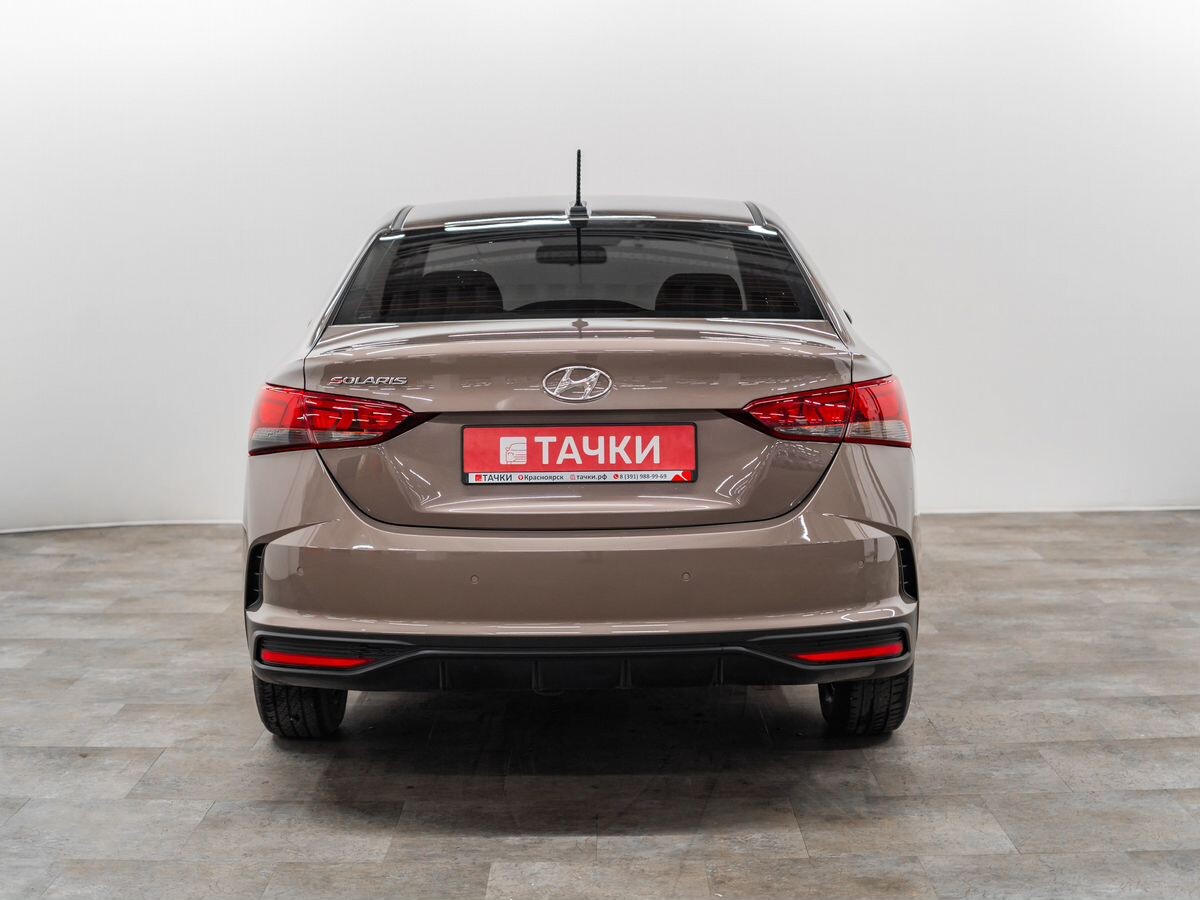 Hyundai Solaris 2022 - фото автомобиля