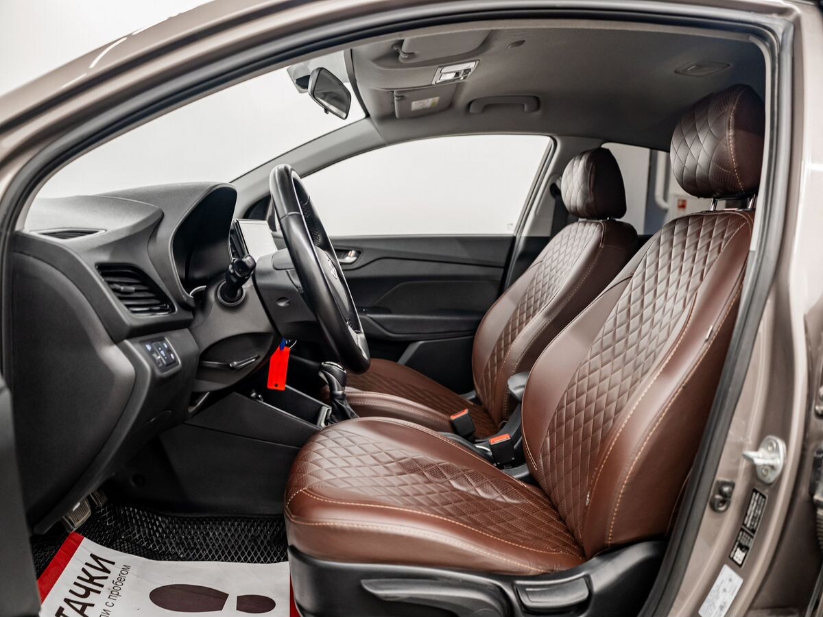 Hyundai Solaris 2022 - фото автомобиля