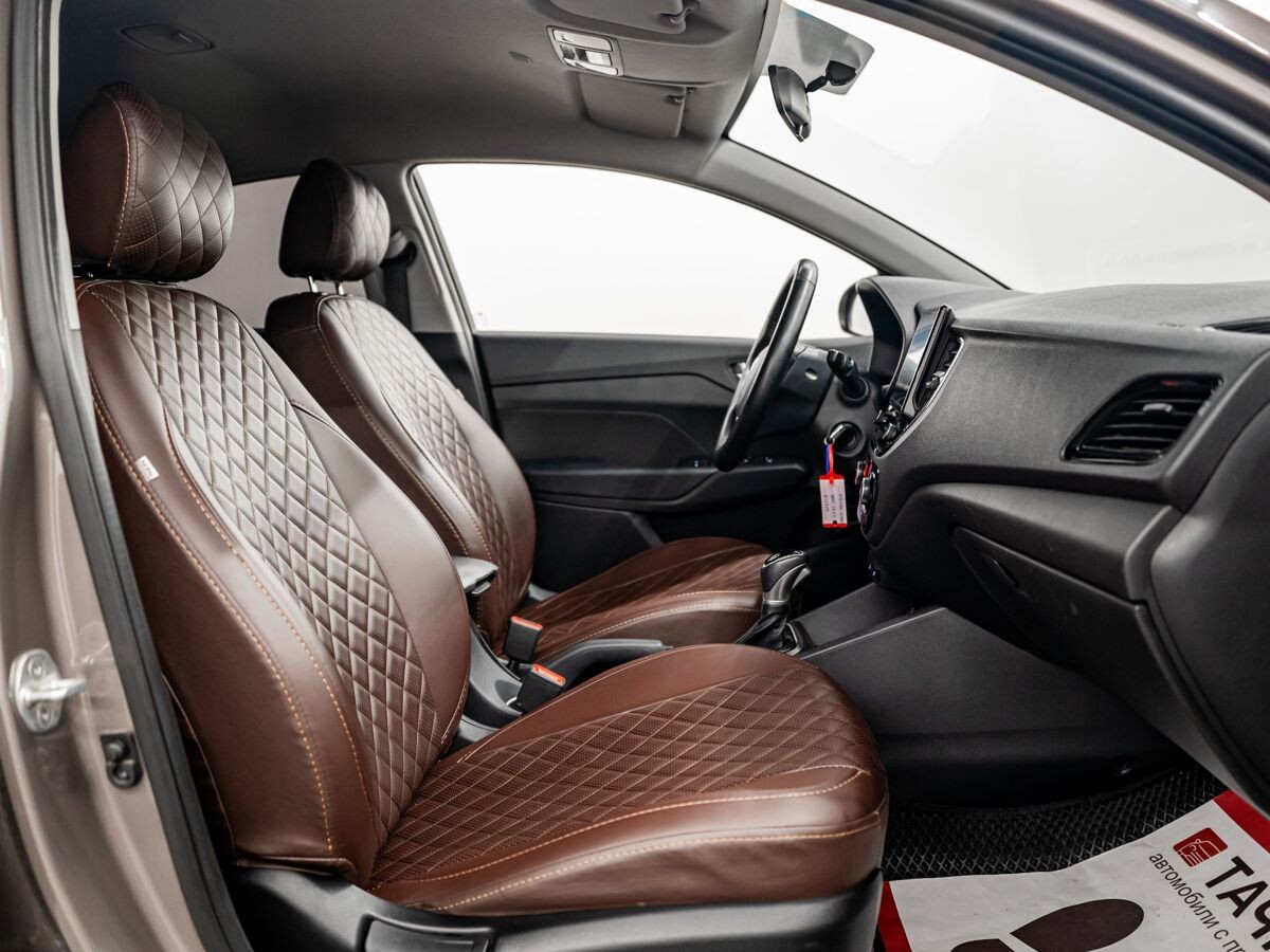Hyundai Solaris 2022 - фото автомобиля