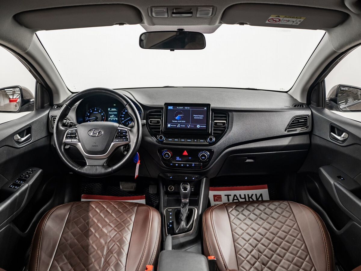 Hyundai Solaris 2022 - фото автомобиля