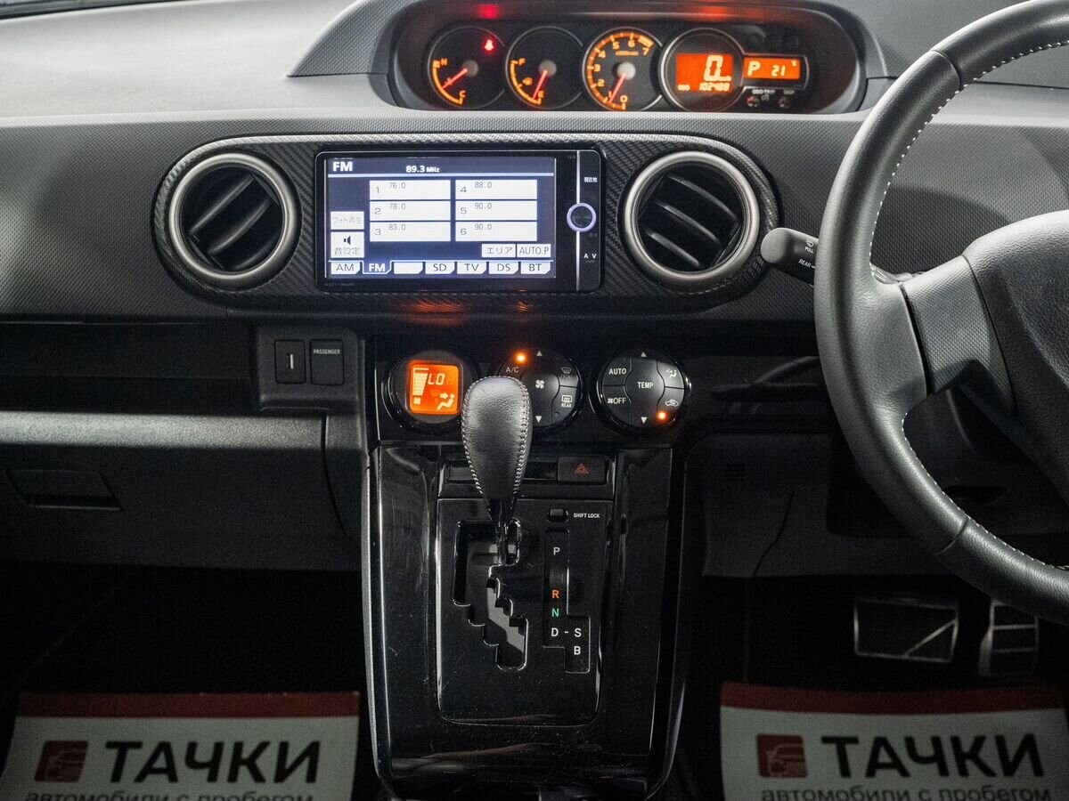 Toyota Corolla Rumion 2012 - фото автомобиля