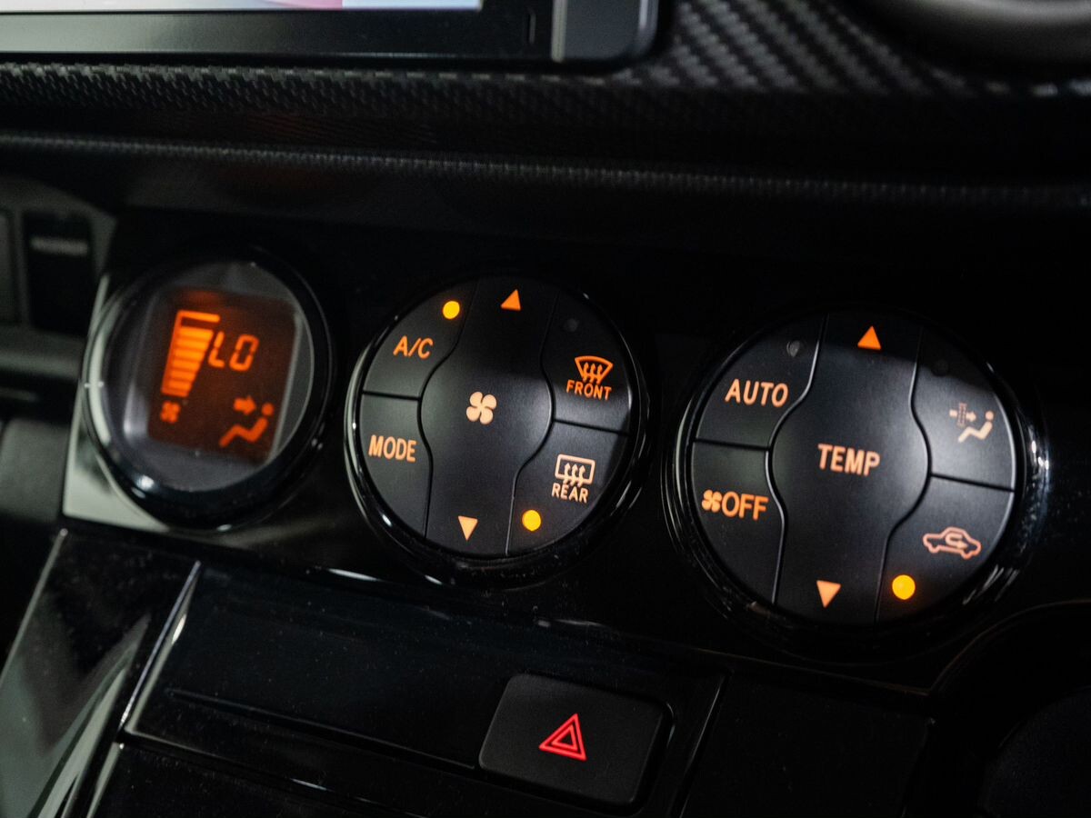 Toyota Corolla Rumion 2012 - фото автомобиля