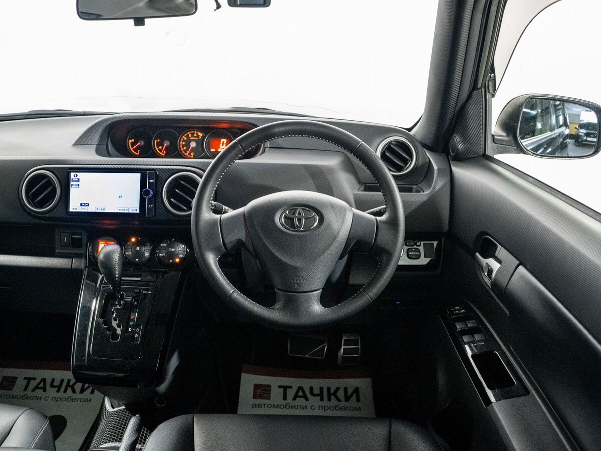 Toyota Corolla Rumion 2012 - фото автомобиля