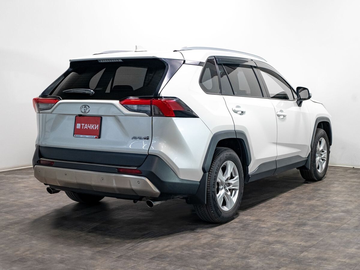 Toyota RAV4 2020 - фото автомобиля