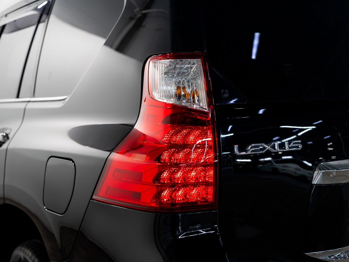 Lexus GX460 2010 - фото автомобиля