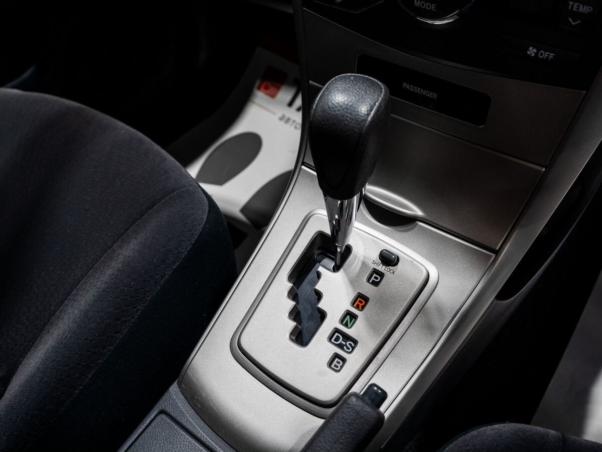 Toyota Corolla Fielder 2009 - фото автомобиля