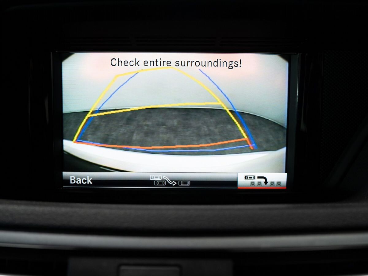 Mercedes-Benz E-Class 2013 - фото автомобиля