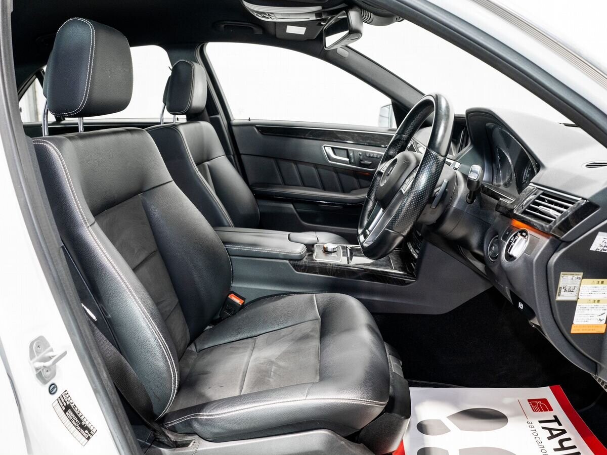 Mercedes-Benz E-Class 2013 - фото автомобиля