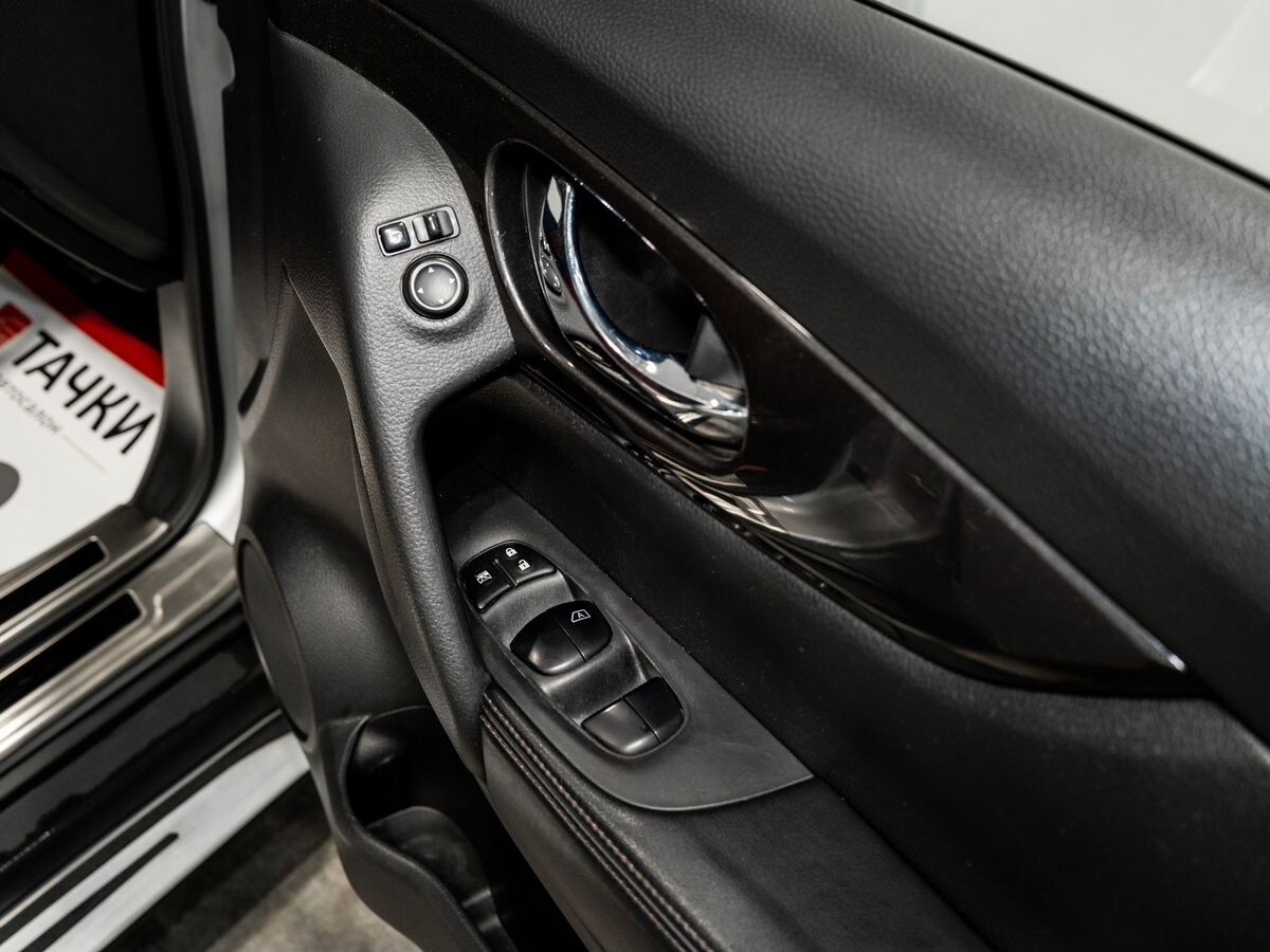Nissan X-Trail 2019 - фото автомобиля