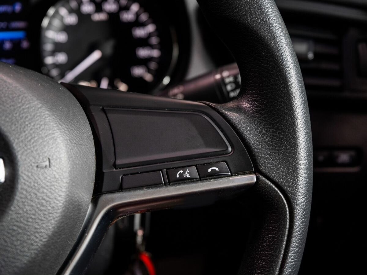 Nissan X-Trail 2019 - фото автомобиля