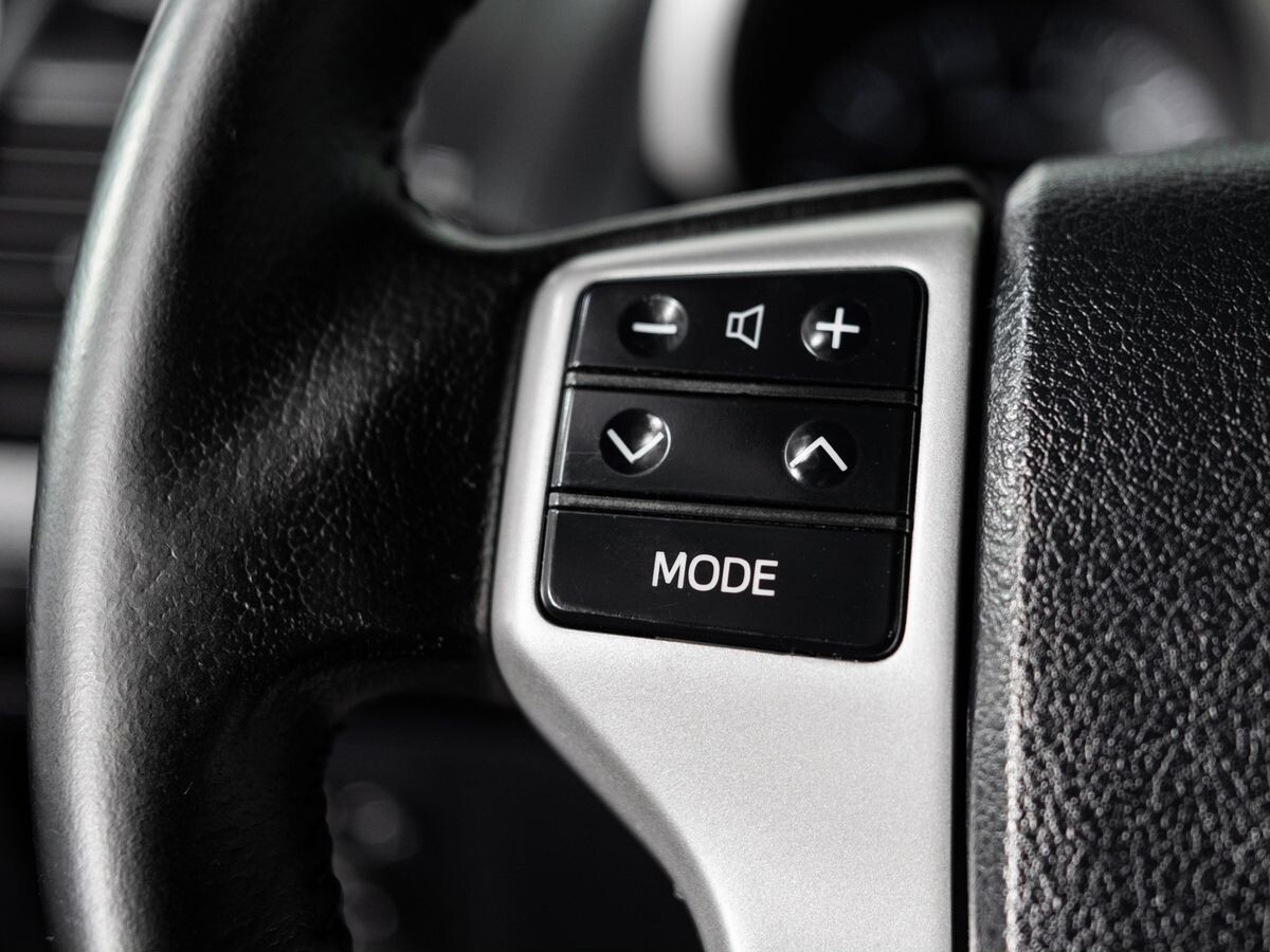 Toyota Land Cruiser Prado 2016 - фото автомобиля