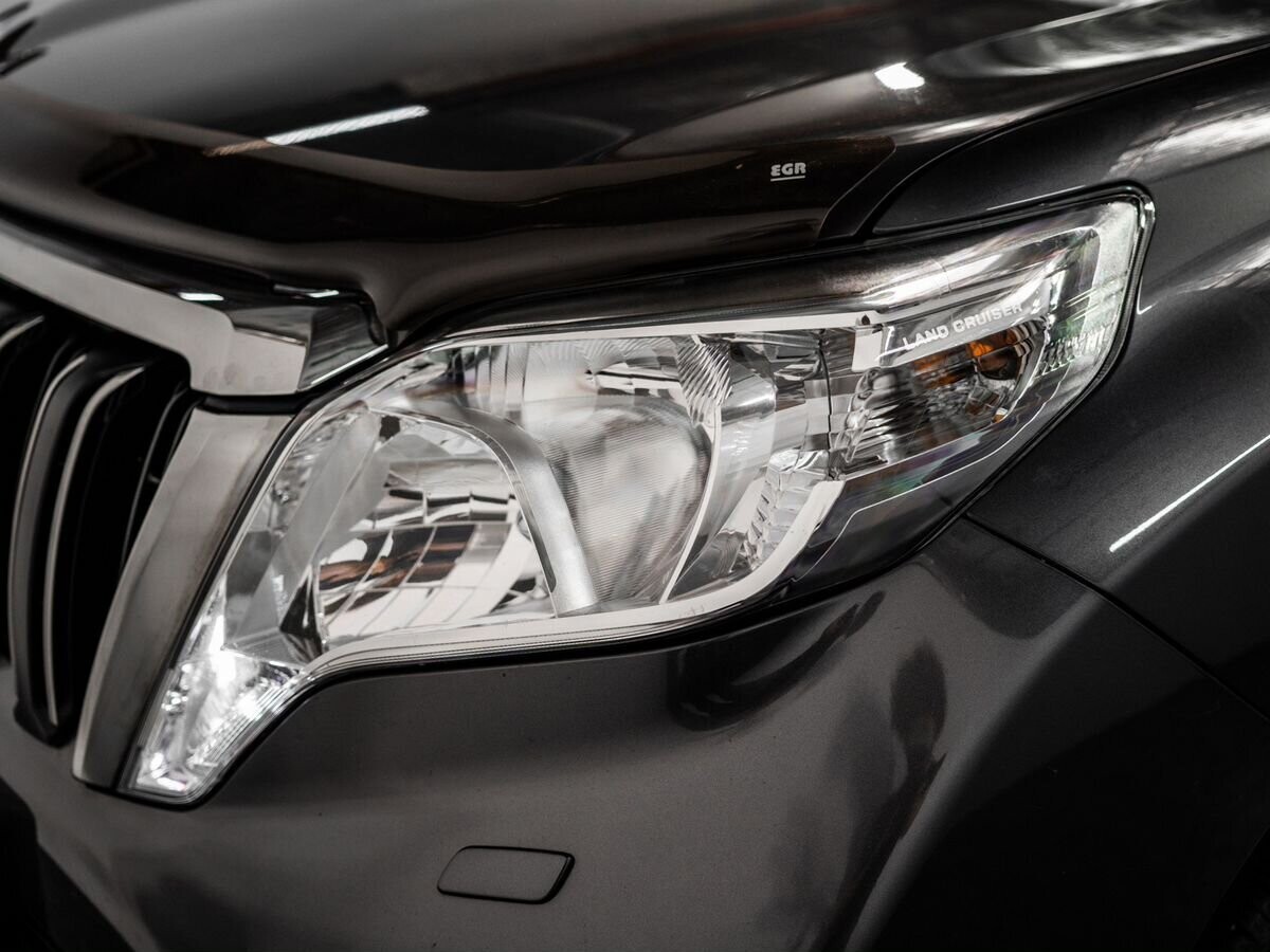 Toyota Land Cruiser Prado 2016 - фото автомобиля
