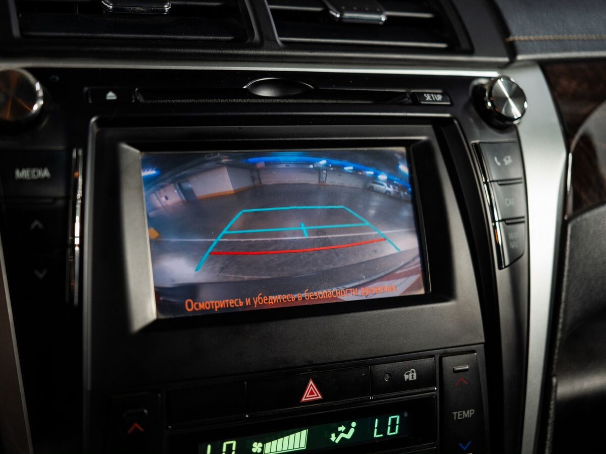 Toyota Camry 2015 - фото автомобиля