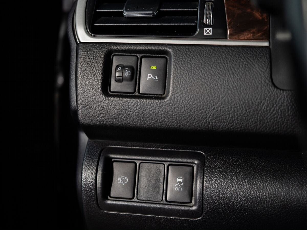 Toyota Camry 2015 - фото автомобиля