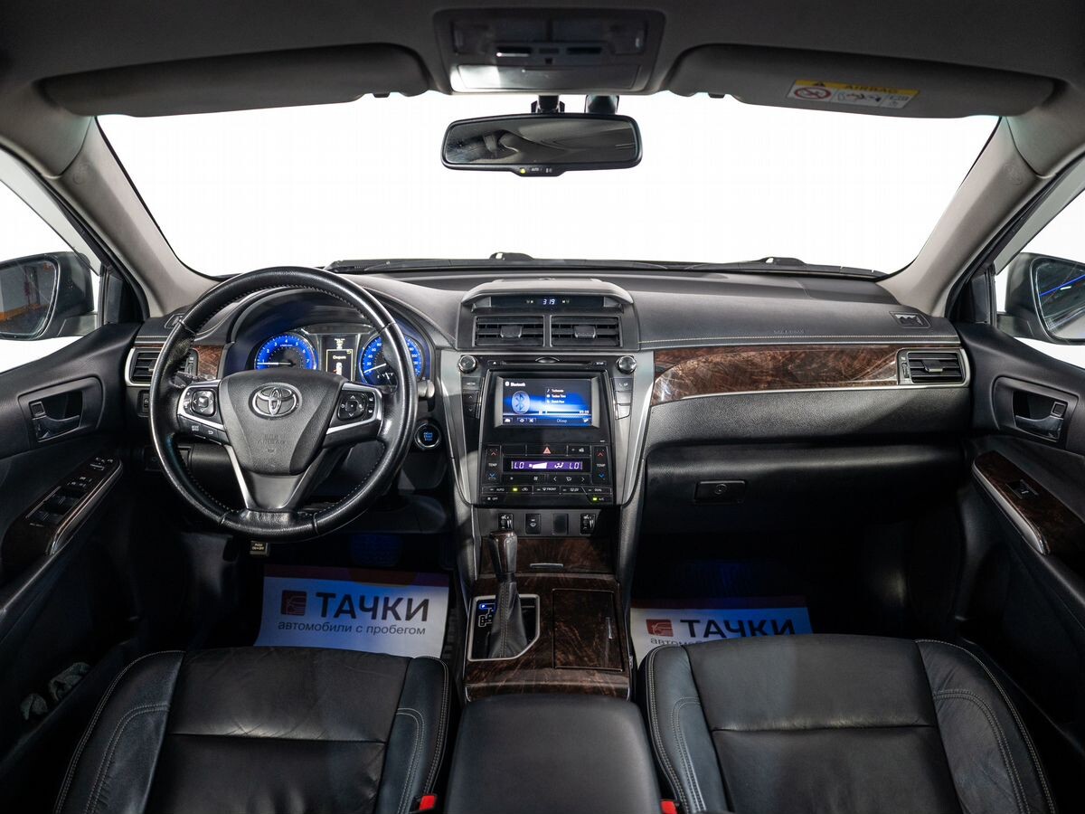 Toyota Camry 2015 - фото автомобиля