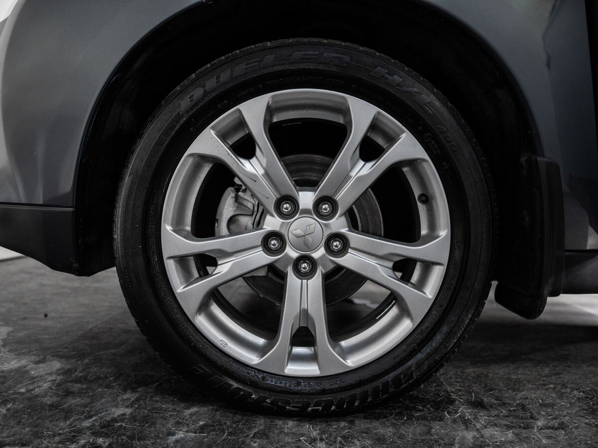 Mitsubishi Outlander 2013 - фото автомобиля