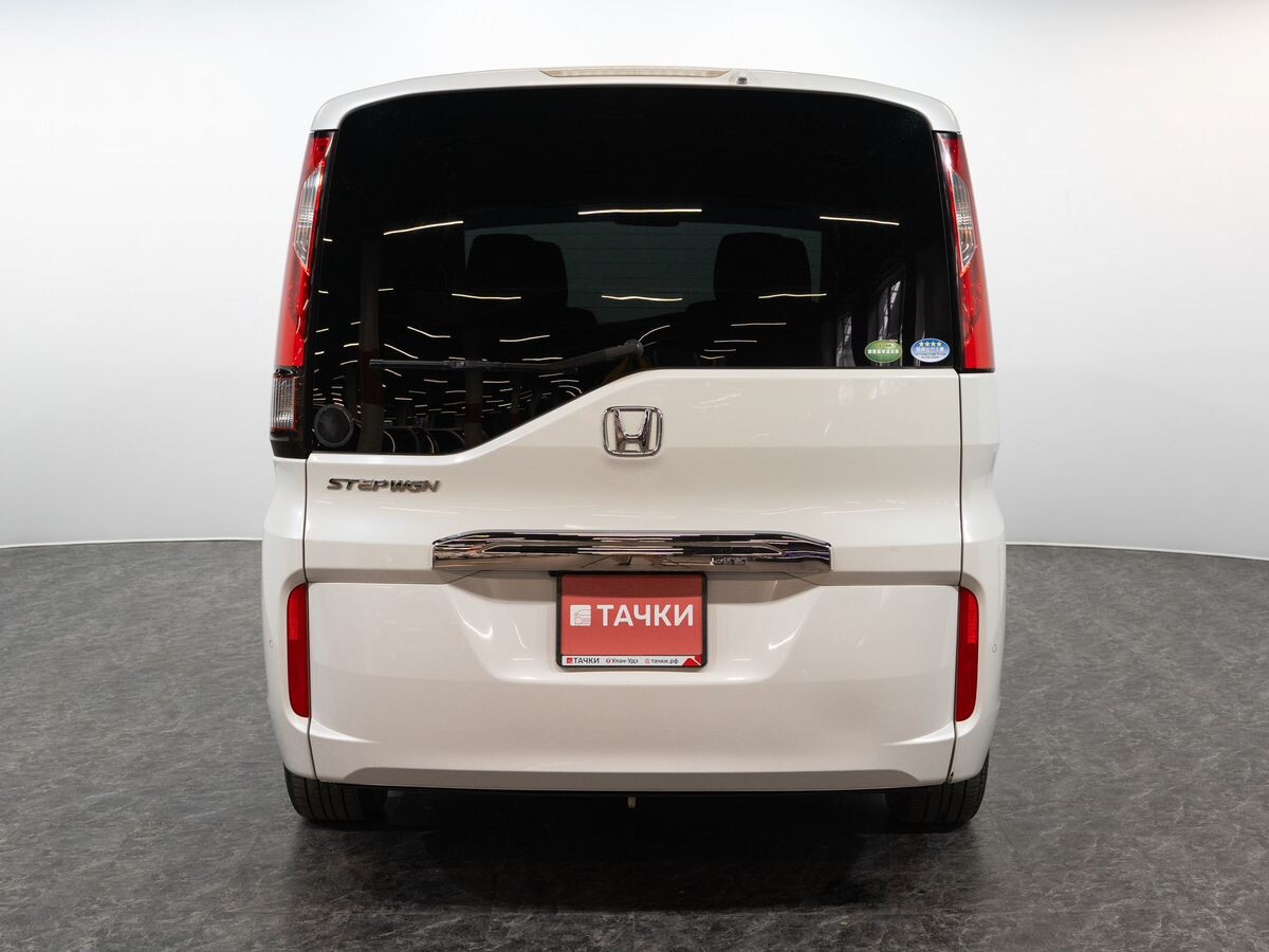Honda Stepwgn 2017 - фото автомобиля