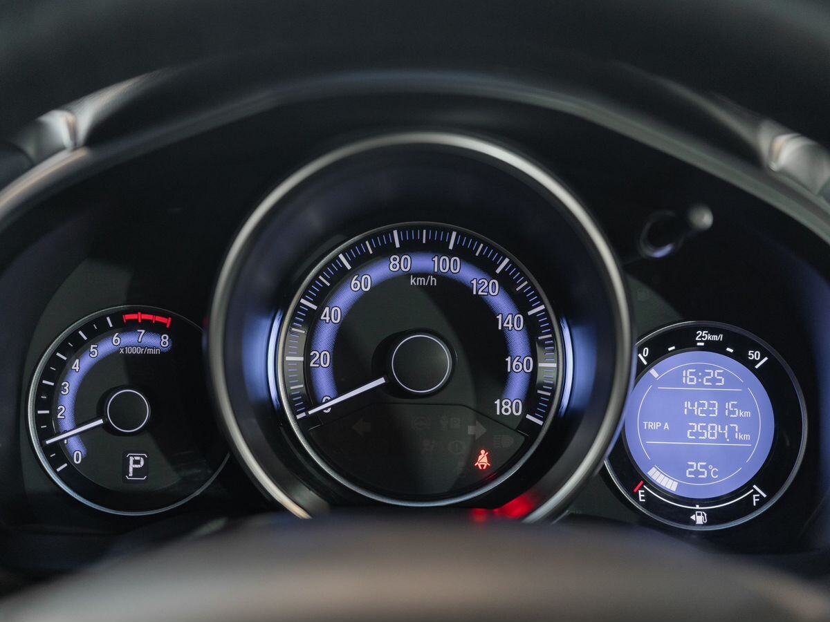 Honda Fit 2015 - фото автомобиля