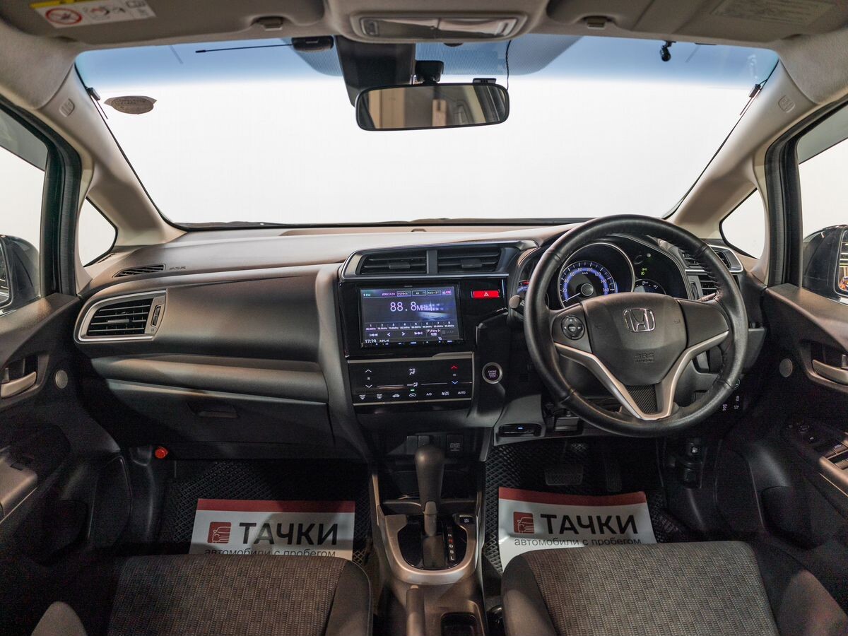 Honda Fit 2015 - фото автомобиля