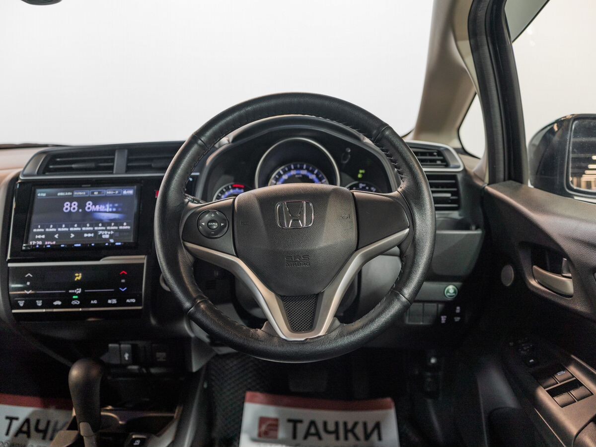 Honda Fit 2015 - фото автомобиля