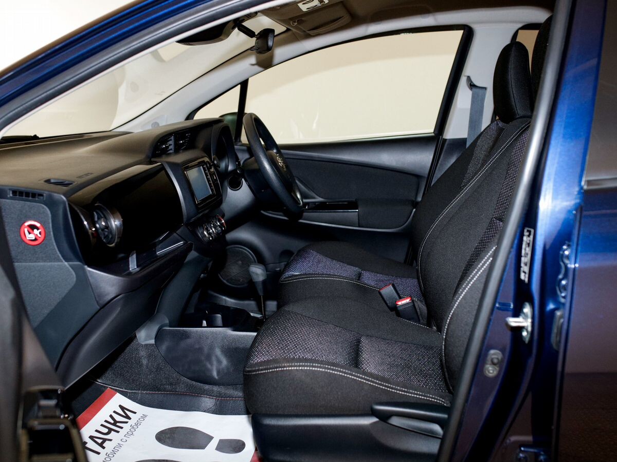 Toyota Vitz 2019 - фото автомобиля