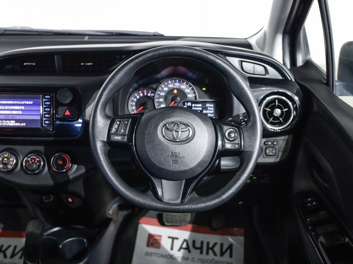 Toyota Vitz 2019 - фото автомобиля