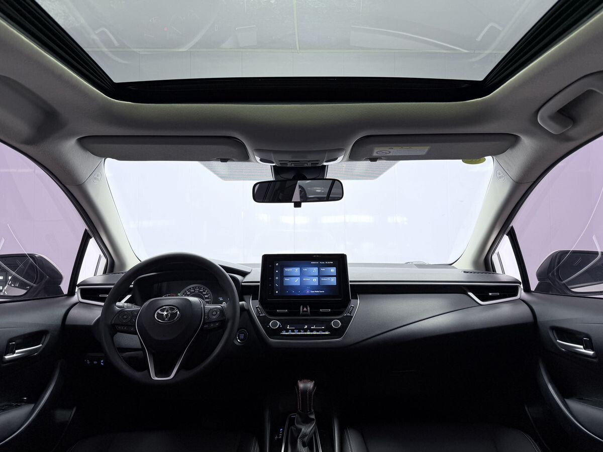 Toyota Corolla 2021 - фото автомобиля