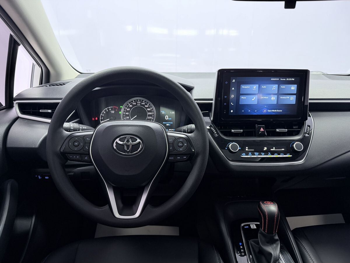 Toyota Corolla 2021 - фото автомобиля