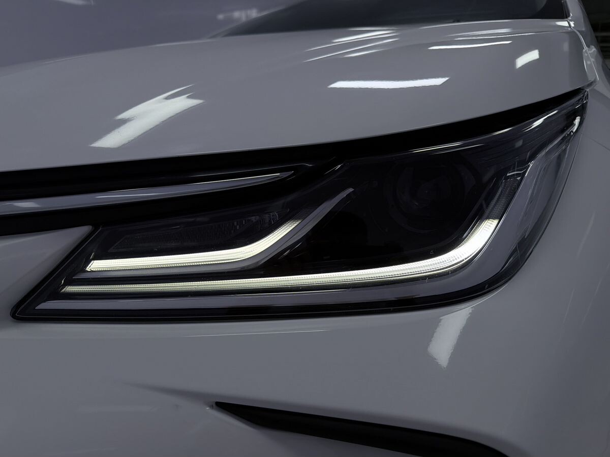 Toyota Corolla 2021 - фото автомобиля