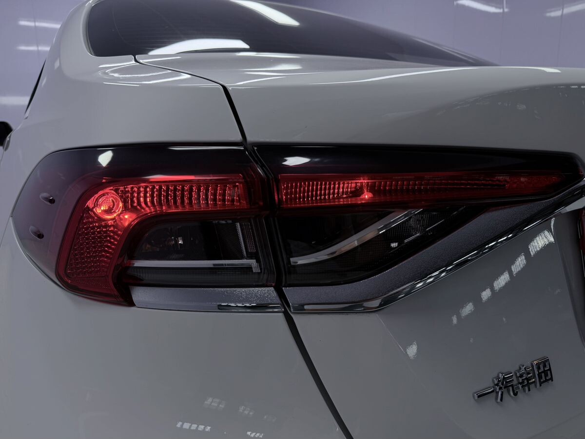 Toyota Corolla 2021 - фото автомобиля