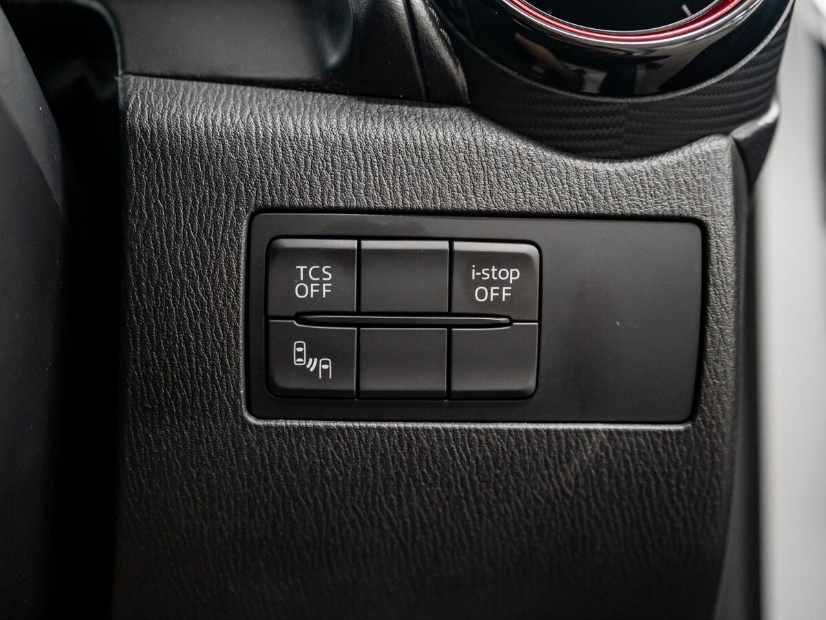 Mazda CX-3 2015 - фото автомобиля
