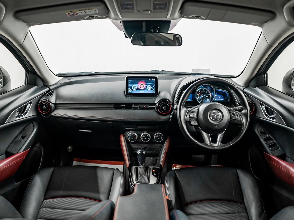 Mazda CX-3 2015 - фото автомобиля