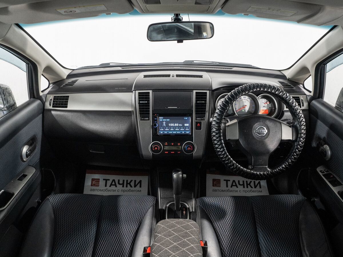 Nissan Tiida 2009 - фото автомобиля