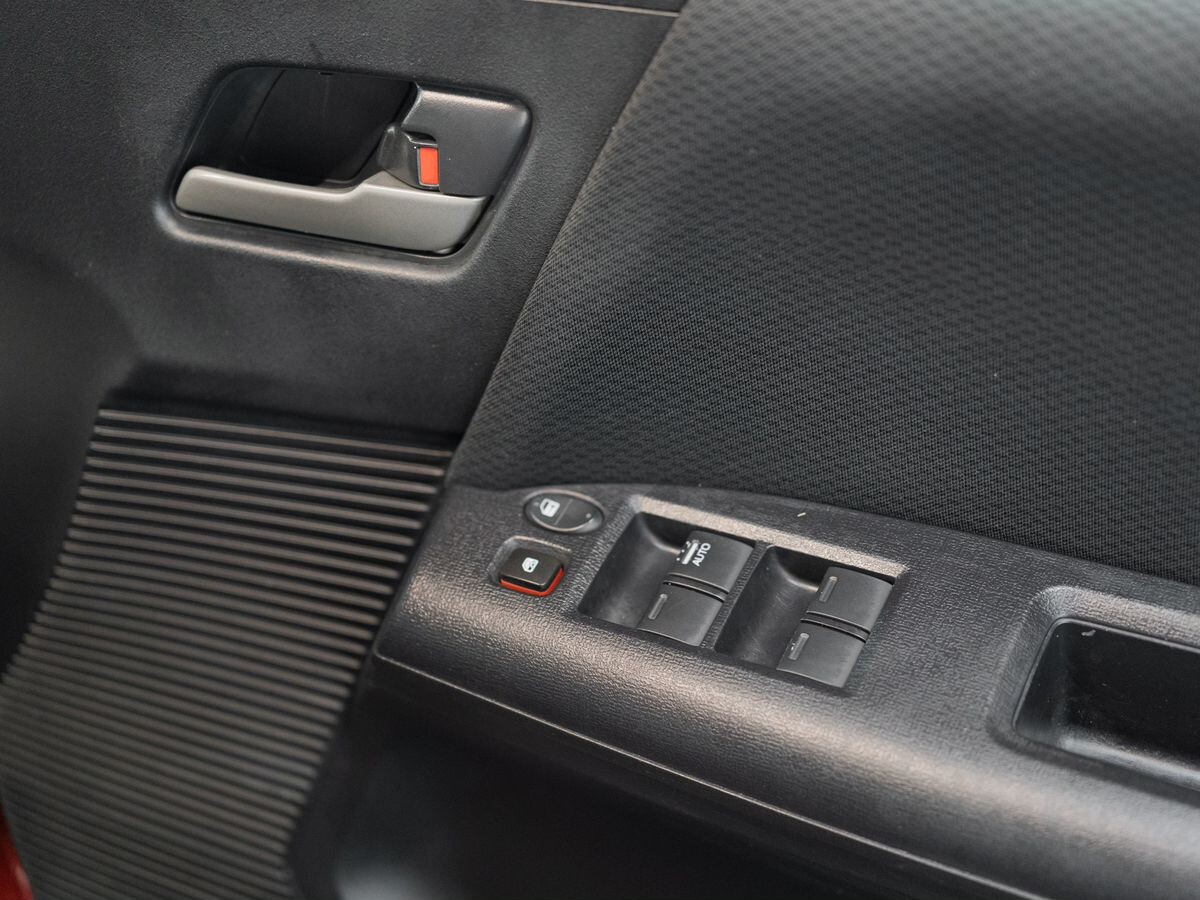 Honda Freed Spike 2011 - фото автомобиля