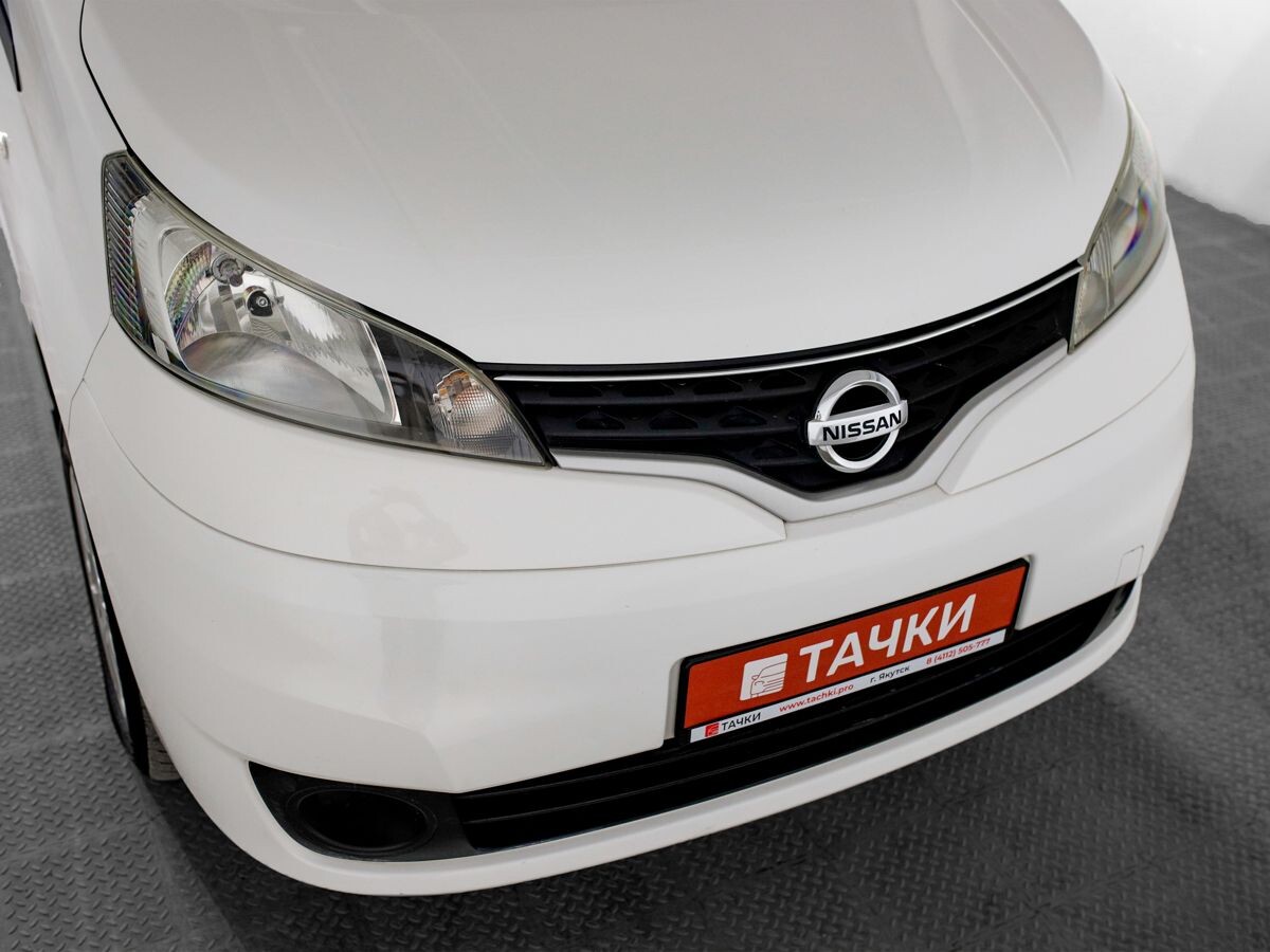 Nissan NV200 2015 - фото автомобиля