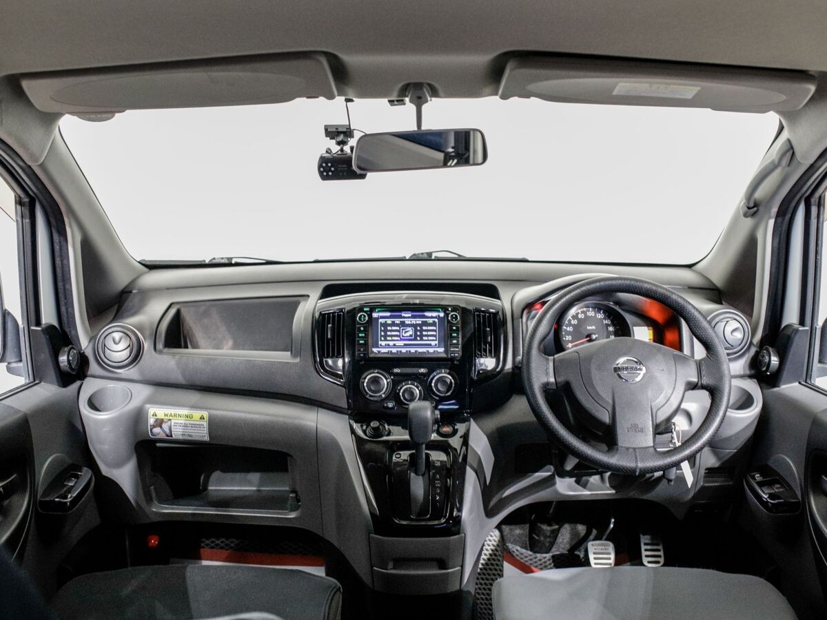 Nissan NV200 2015 - фото автомобиля