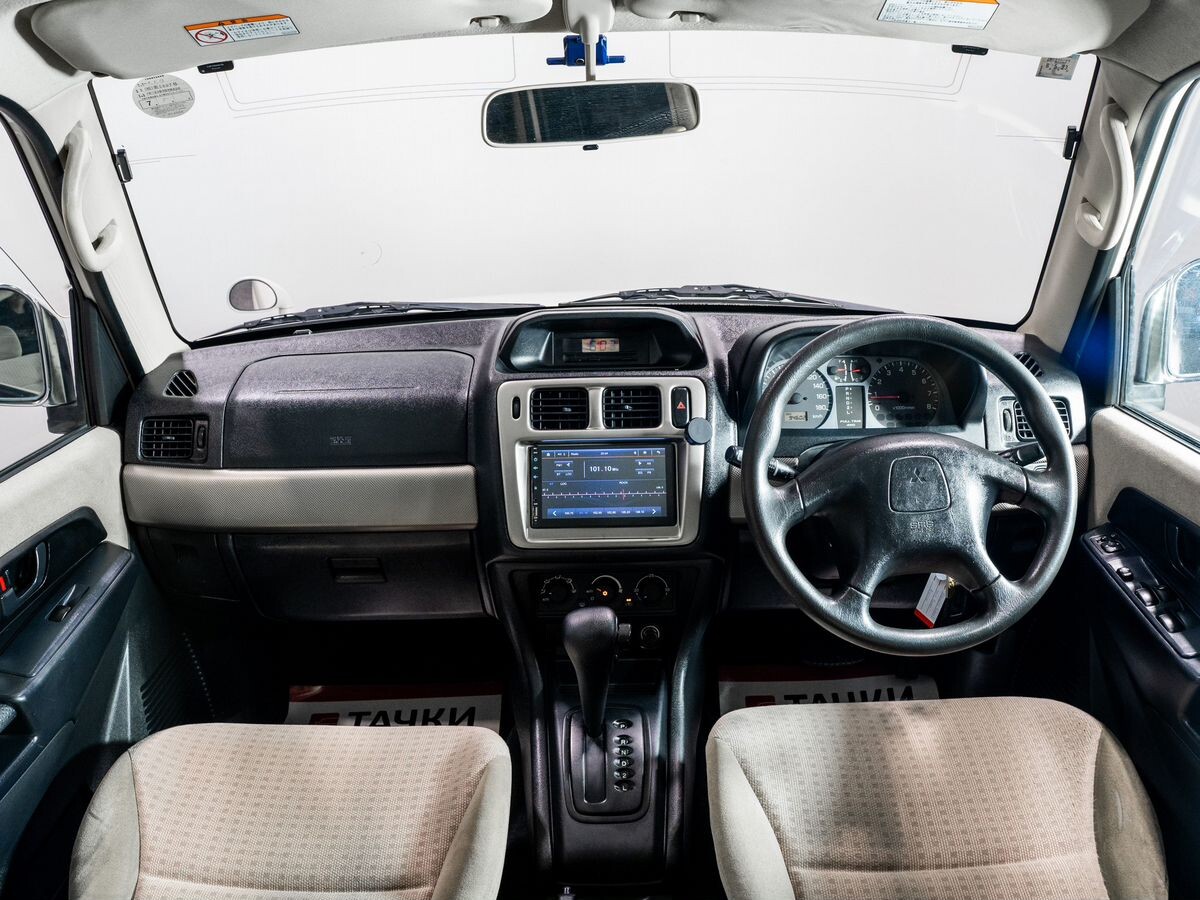 Mitsubishi Pajero iO 2007 - фото автомобиля