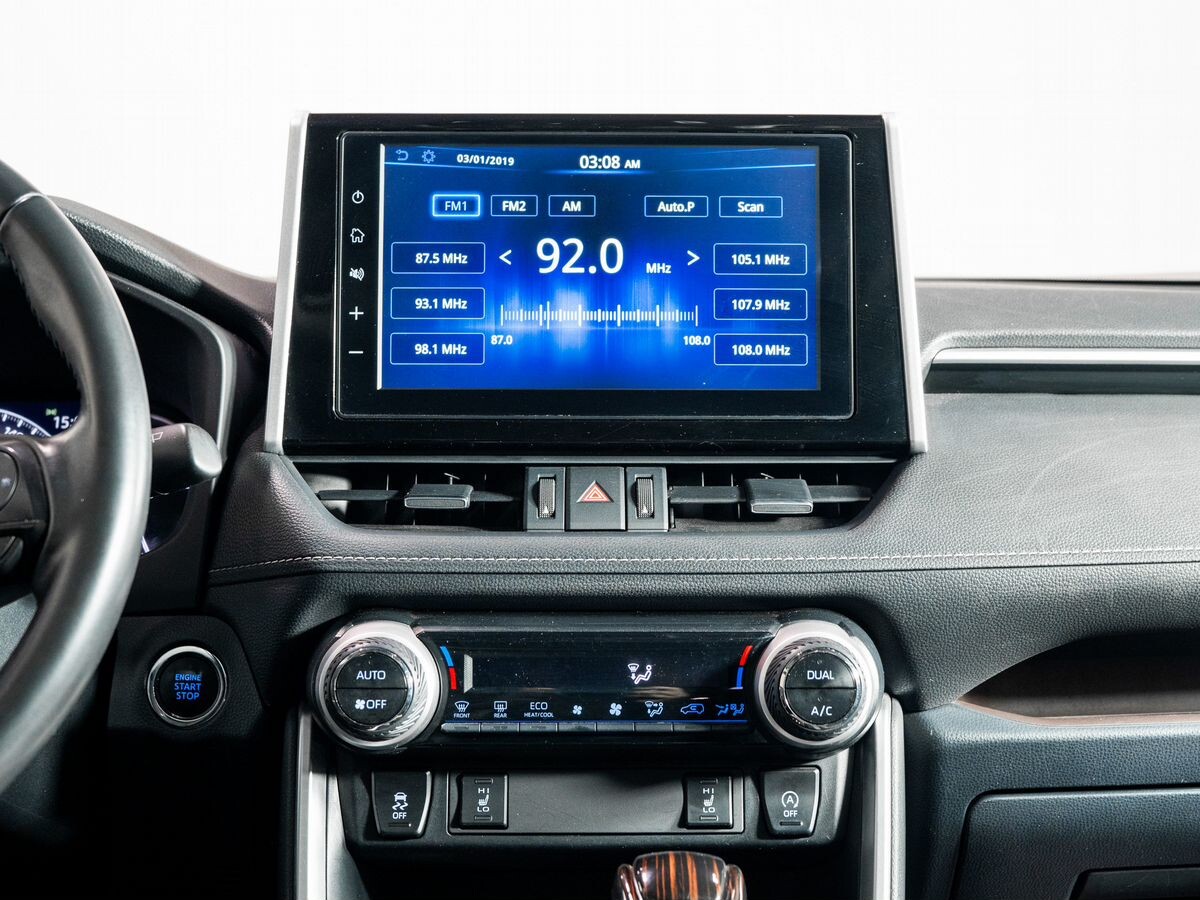 Toyota RAV4 2020 - фото автомобиля