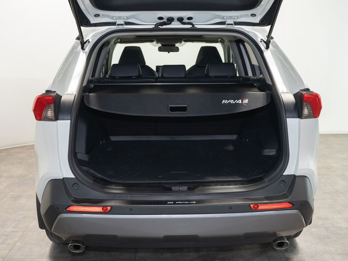Toyota RAV4 2020 - фото автомобиля