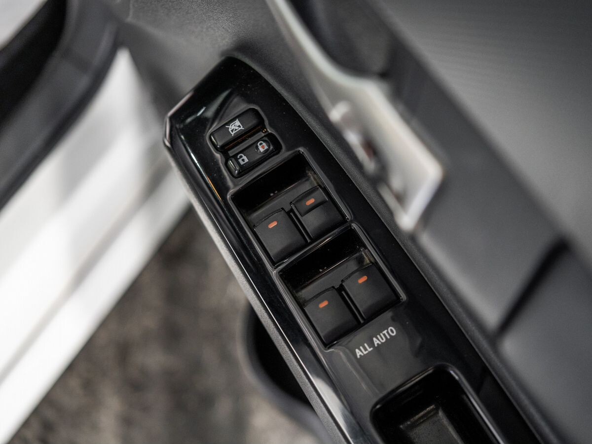Toyota Corolla Rumion 2014 - фото автомобиля