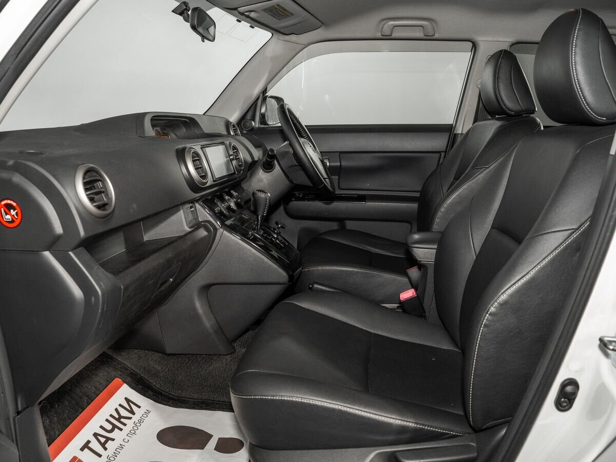 Toyota Corolla Rumion 2014 - фото автомобиля