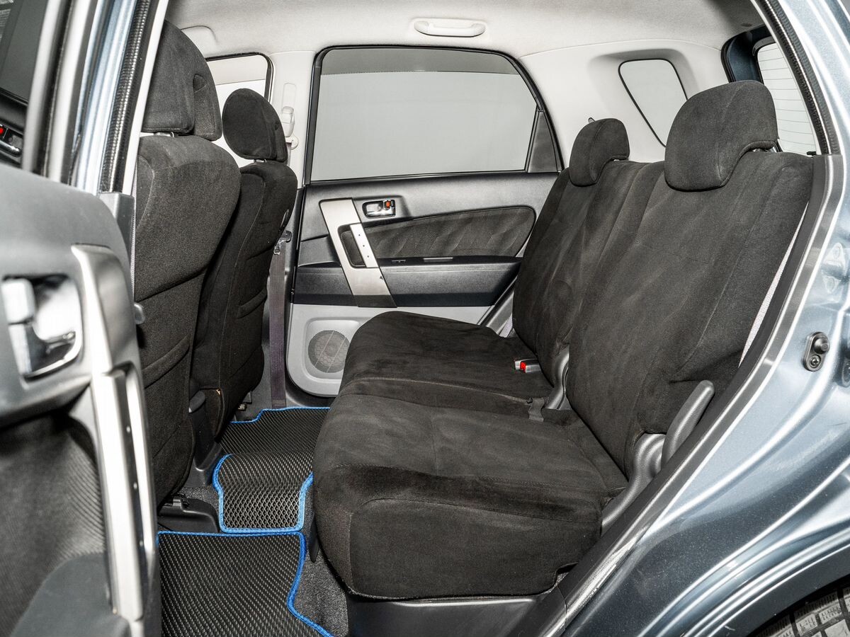Toyota Rush 2010 - фото автомобиля